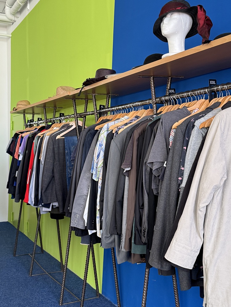KAGEL gibt Secondhand-Kleidung eine zweite Chance / Tag der gebrauchten Kleidung am 25. August